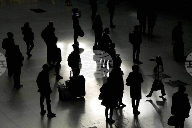 Качеството на заетостта в Европа расте, но ползите не са равномерно разпределени, показва доклад на Европейската фондация за подобряване на условията на живот и труд