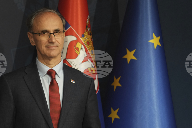 Сърбия няма да се присъедини към санкциите срещу Русия, заяви сръбският премиер