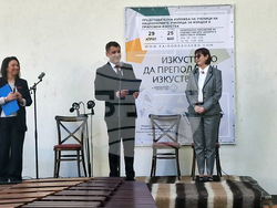 Село Орешак - „Изкуството да преподаваш изкуство” - изложба 