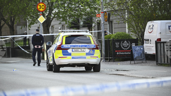 Голяма полицейска операция в коледния ден в Швеция, има ранени в град Буден, съобщават местни медии