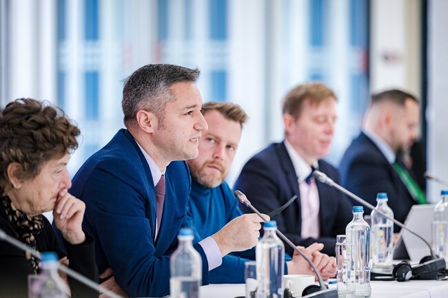 БСП: ПЕС поиска подкрепа за европейската индустрия и ясни правила за миграция