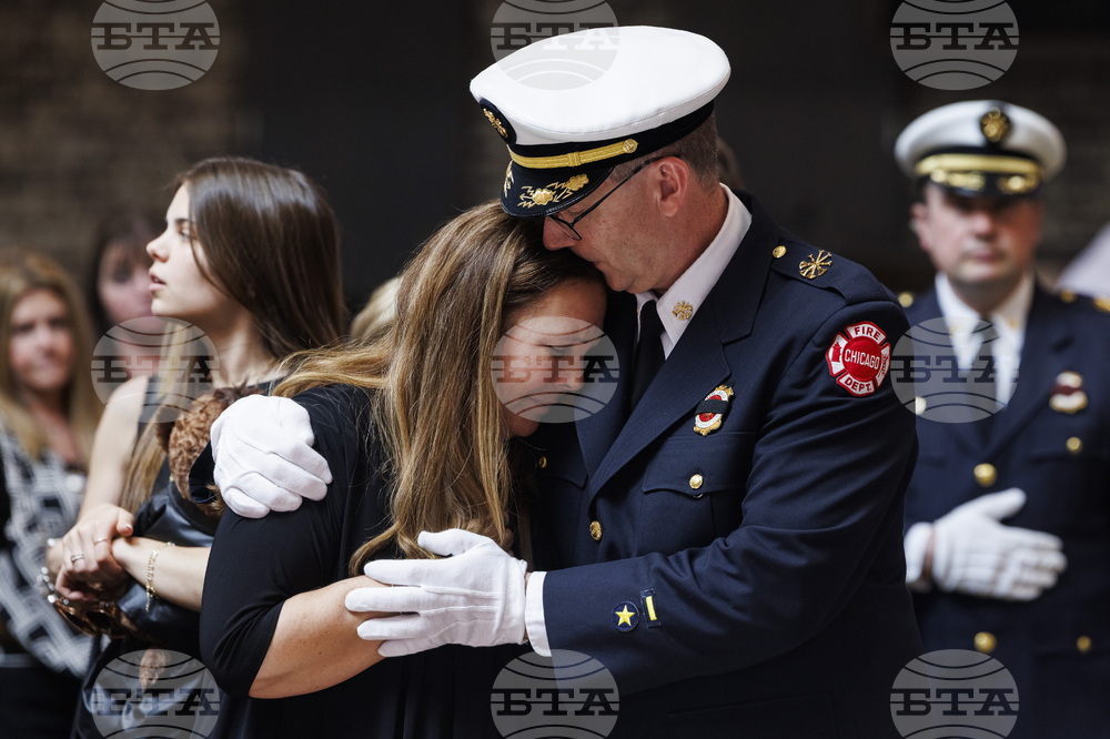 Chicago Firefighter Dies