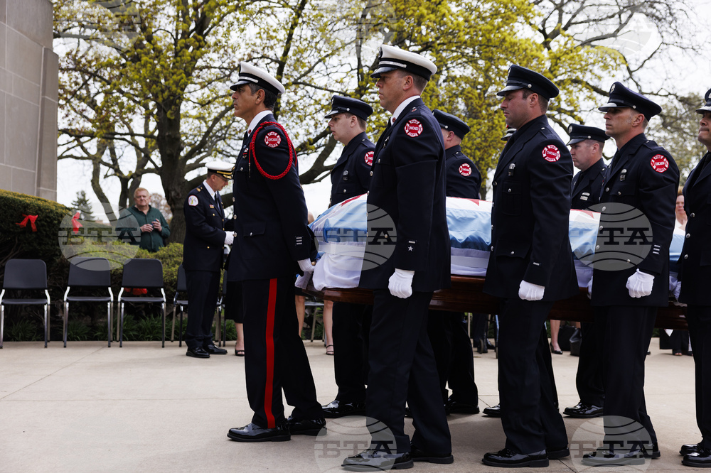 Chicago Firefighter Dies