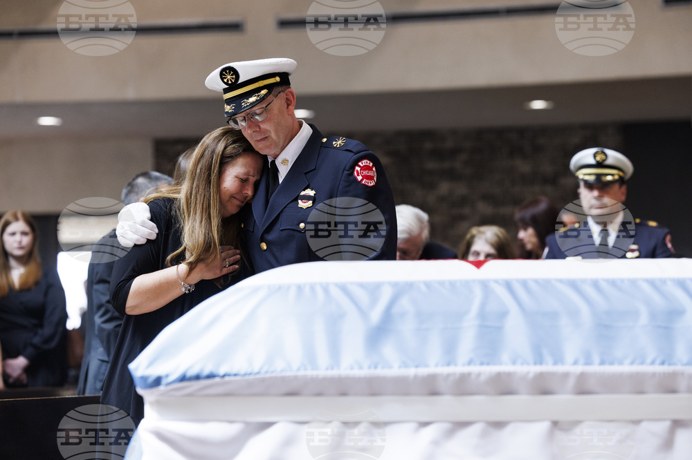 Chicago Firefighter Dies