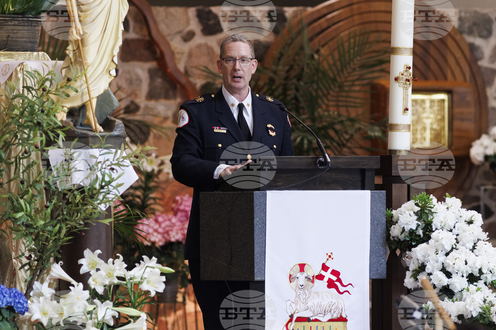 Chicago Firefighter Dies
