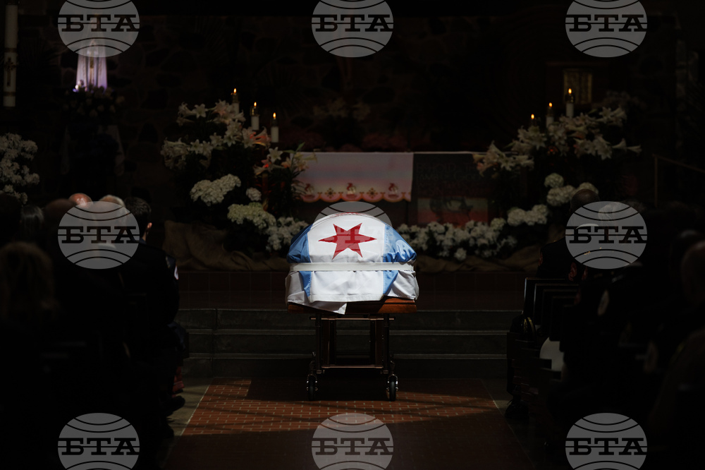 Chicago Firefighter Dies
