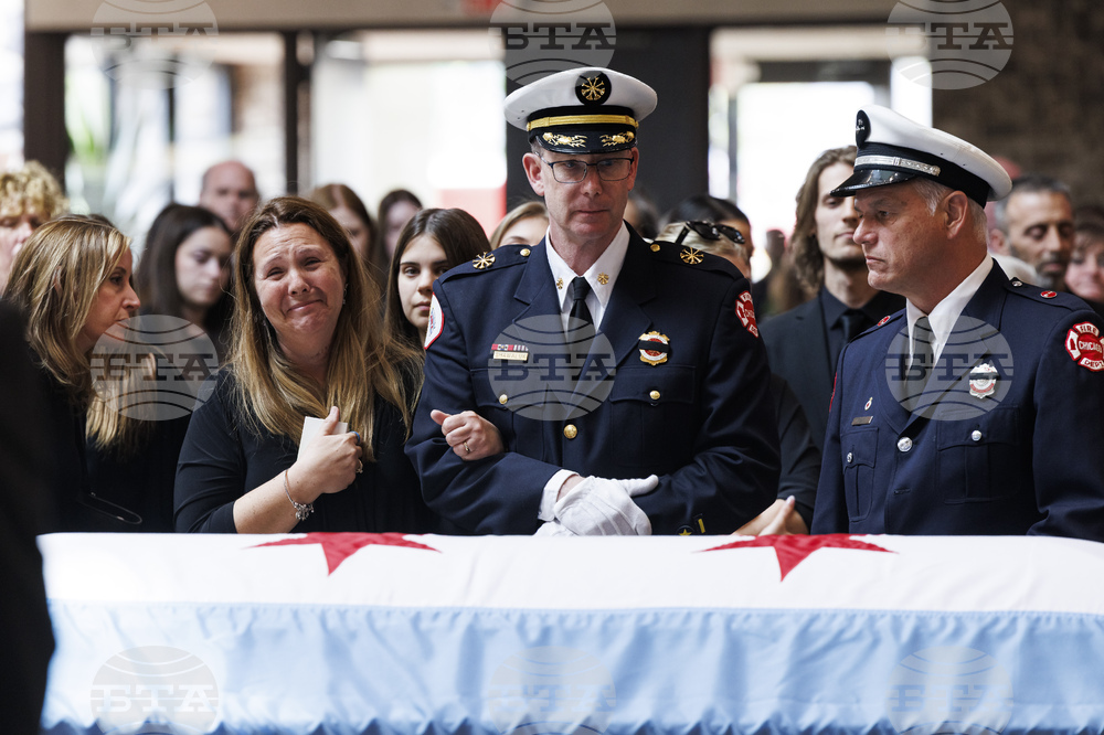 Chicago Firefighter Dies