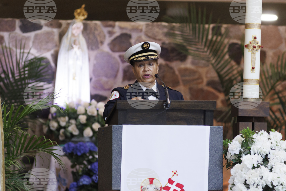 Chicago Firefighter Dies