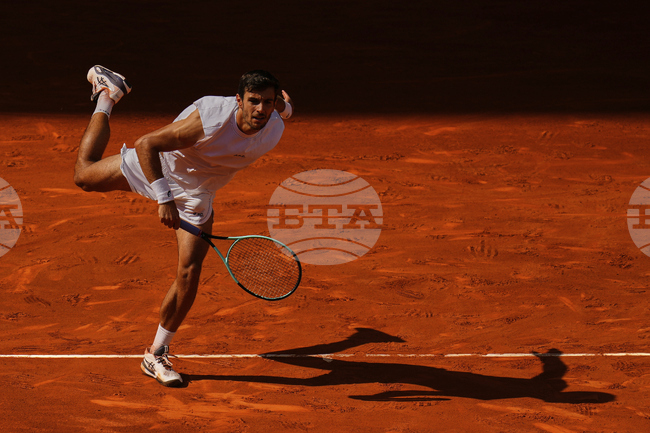 Лоренцо Музети се класира за четвъртфиналите на турнира "Мастърс" в Мадрид и за пръв път проби в топ 10 на световната ранглиста