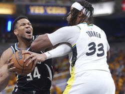 Bucks Pacers Basketball