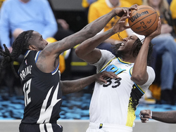 Bucks Pacers Basketball