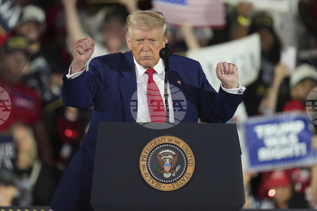 Тръмп отбеляза 100 дни на власт с голям митинг, в който отправи разнопосочни критики и изтъкна мерките, приложени от него досега