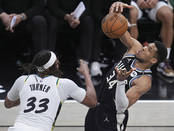 Bucks Pacers Basketball