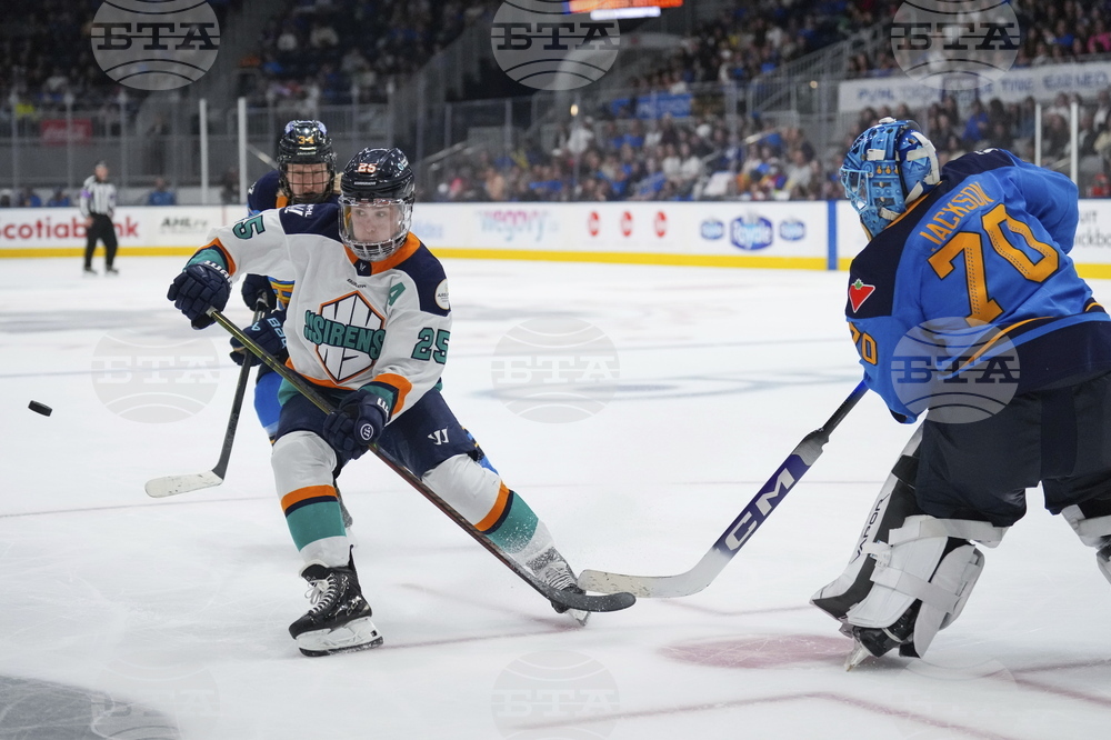 PWHL Sirens Sceptres Hockey
