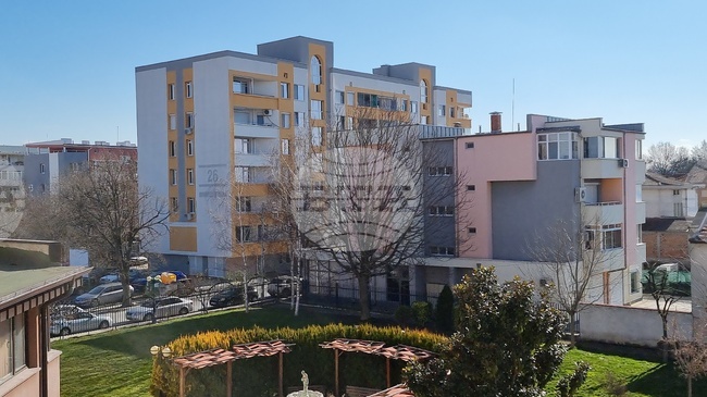 Започна санирането на първата от осемте жилищни сгради, одобрени за обновяване в Нова Загора