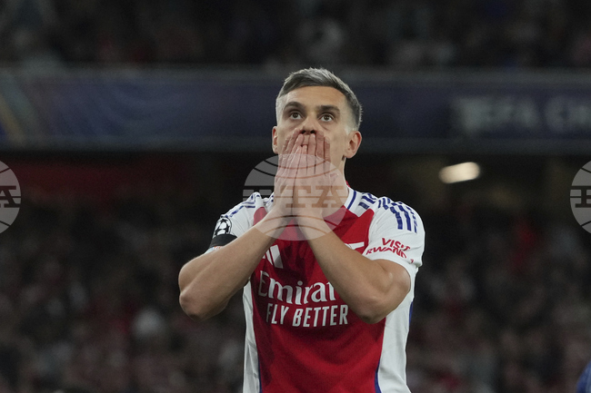 Байерн се интересува от халфа на Арсенал Тросар