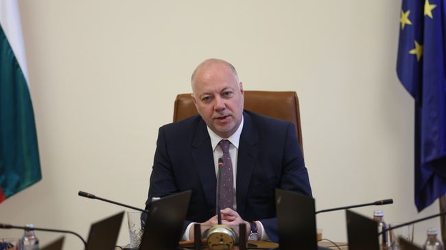 PM Zhelyazkov Wishes Newly Enthroned Hegumen of Zograf Monastery to Keep Alive Bond with Bulgaria