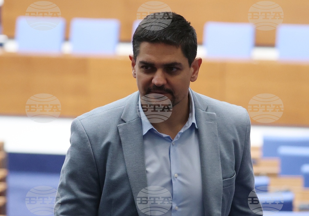 Народно събрание - заседание - Радостин Василев