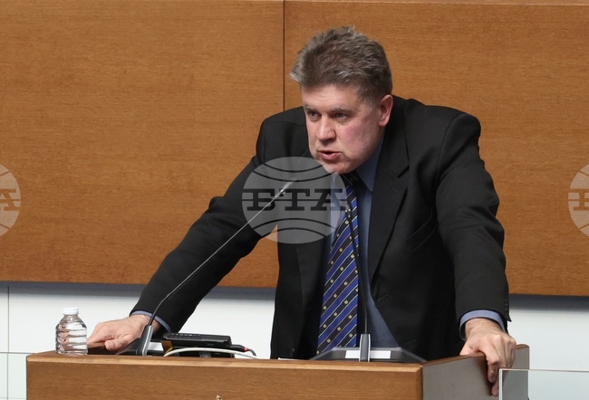 В декларация от МЕЧ посочиха, че ще предприемат действия за граждански арест на бившия енергиен министър Владимир Малинов