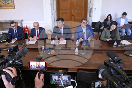 Народно събрание - "Продължаваме Промяната" - пресконференция
