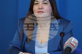 Национален пресклуб на БТА Русе - пресконференция - Алис Муртезова