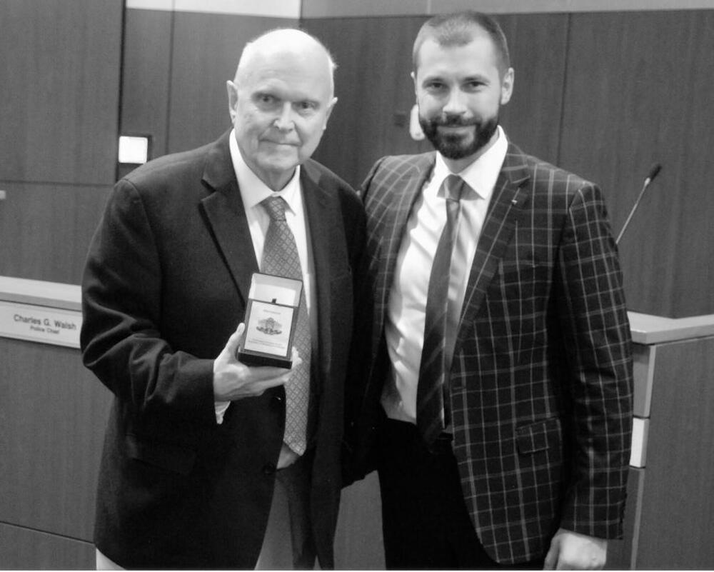 Починал е Пат Файхтер - приятел на българската общност в Елк Гроув Вилидж, информира Генералното ни консулство в Чикаго 