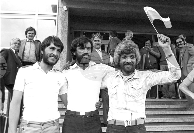 April 30, 1981: Bulgarians Scale Fourth Highest Mount on Earth, Mt Lhotse (8,516 m) in Himalayas