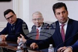 Народно събрание - "Продължаваме Промяната" - пресконференция