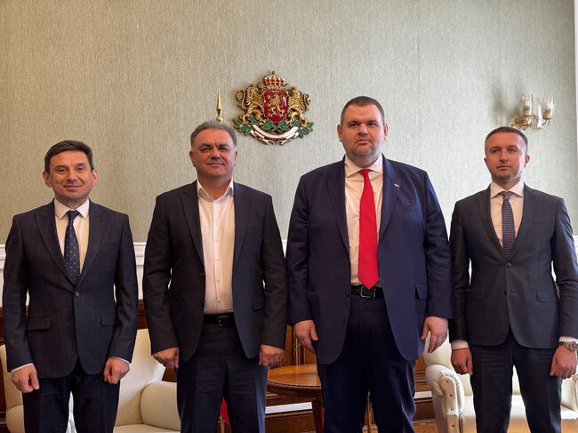 Делян Пеевски, лидер на ДПС и ПГ на ДПС - НОВО НАЧАЛО прие кмета на Борино
