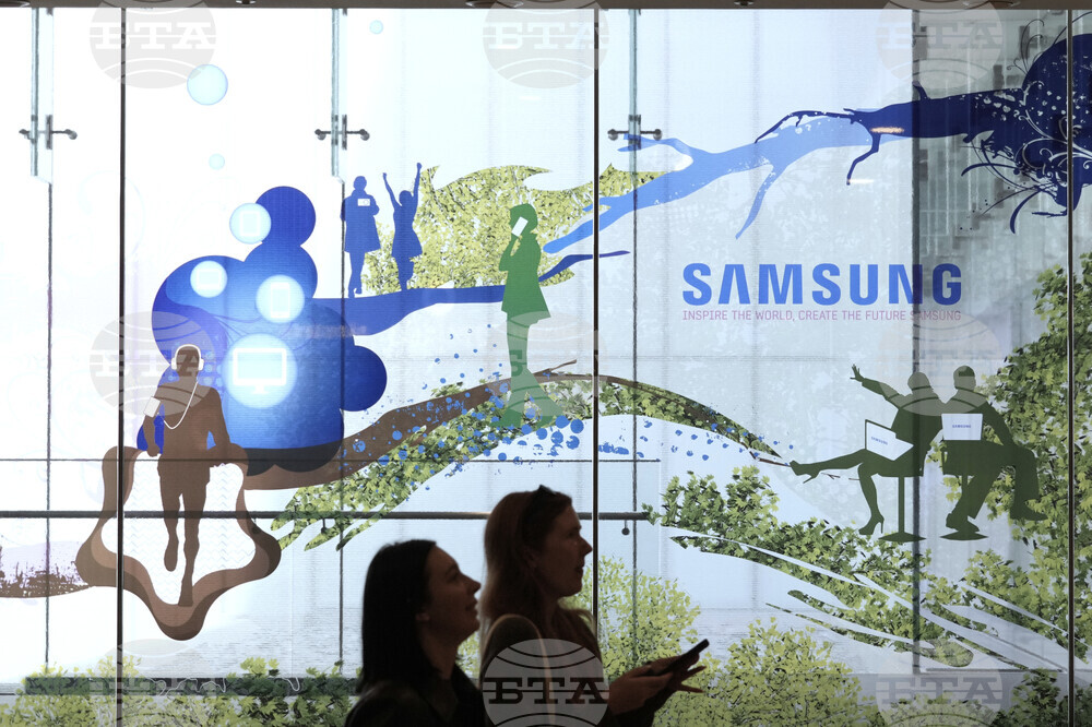 „Самсунг“ ще започне производството на чипове Ейч Би Ем 4 за „Енвидиа“ идния месец, каза източник пред Ройтерс