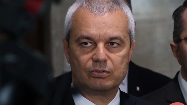 Vazrazhdane Leader Makes Address on Occasion of Bulgarian Armed Forces Day