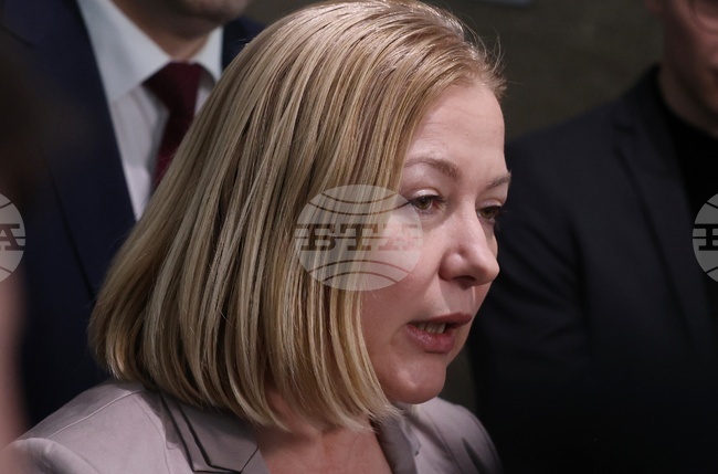 От "Демократична България" сме готови със законопроект за реорганизация на антикорупционната комисия, каза Надежда Йорданова