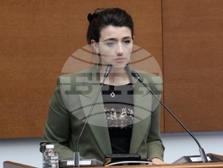 Народно събрание - заседание - Лена Бориславова