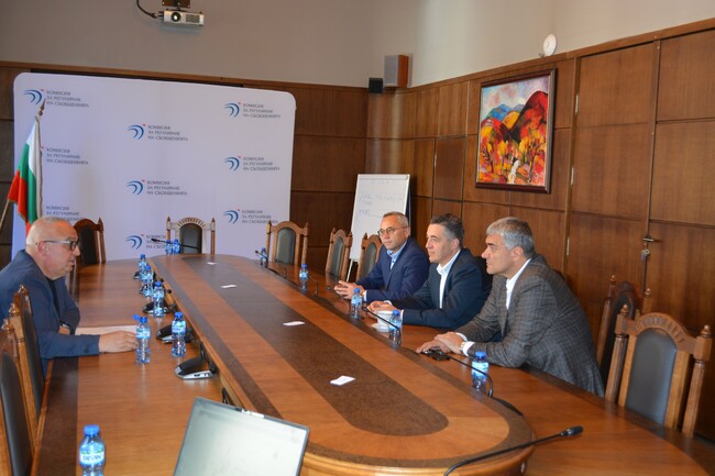КРС и мобилните предприятия се разбраха за своевременно информиране на потребителите при технически инциденти