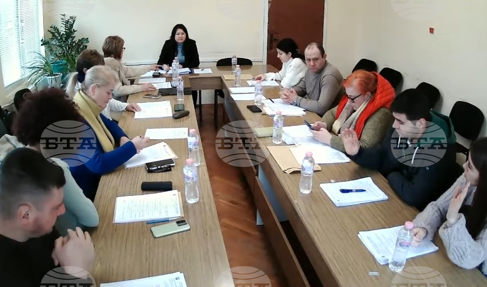 В Алфатар приеха Общинска програма за закрила на детето за 2025 година