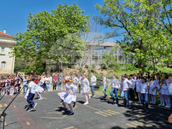 Разград - концерт - училище