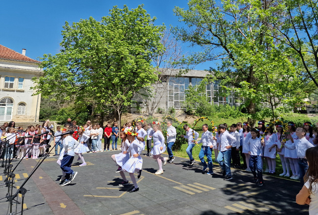 Разград - концерт - училище