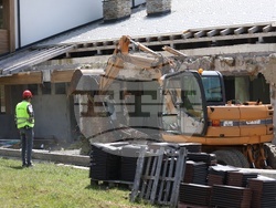 Незаконни постройки - премахване