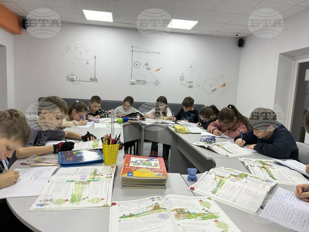 Литературни уроци бяха изнесени в Българското неделно училище „Българска светлица“ в Украйна
