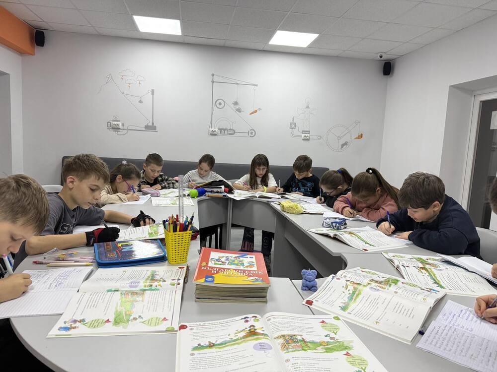 Литературни уроци бяха изнесени в Българското неделно училище „Българска светлица“ в Украйна