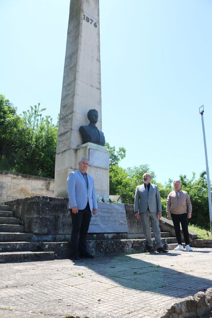 ОА Русе: В Бяла почетоха паметта на загиналите в Априлското въстание