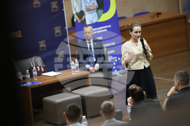 Благоевград - младежки форум - „Приключенията на демокрацията“