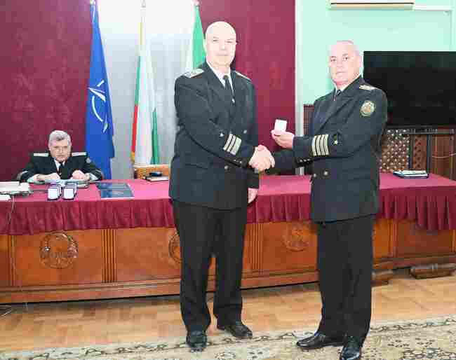 Български Военноморски Сили: Награди по случай 6 май - Ден на храбростта и Празник на Българската армия