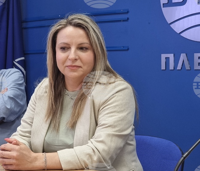 Постижение е класирането ни в „Топ 10 Български танцов фолклор“, каза Биляна Денева от плевенския ансамбъл „Мизия“