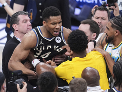 Bucks Pacers Basketball