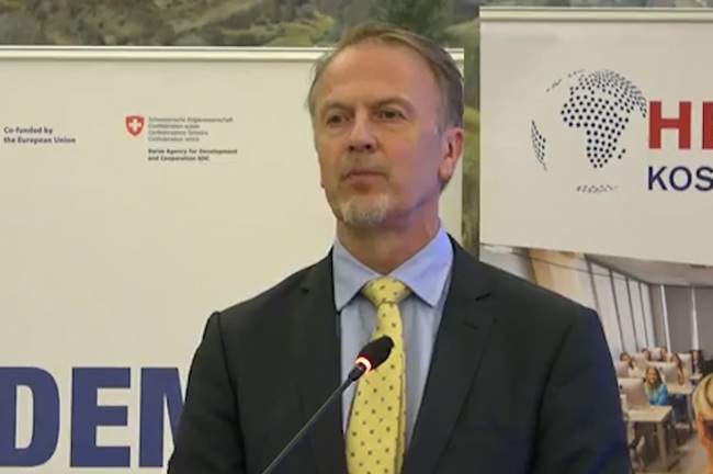 КосоваПрес: Грант от 7,7 милиона евро ще бъде разпределен между 12 общини в Косово