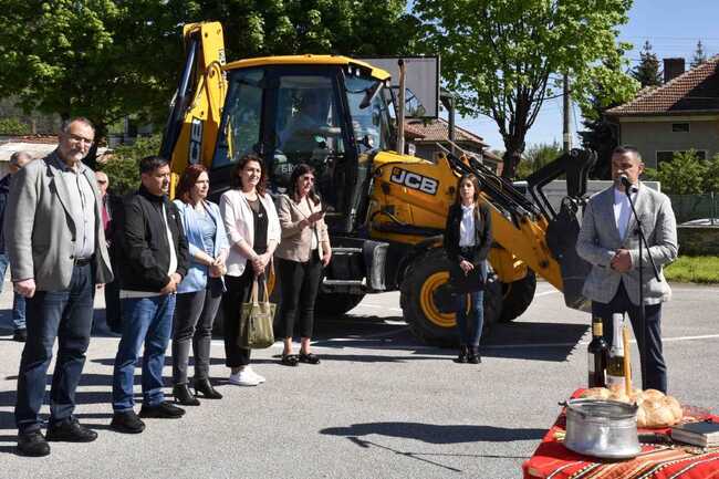 Нова спортна площадка ще бъде изградена в ОУ „Христо Ботев“ в Етрополе 