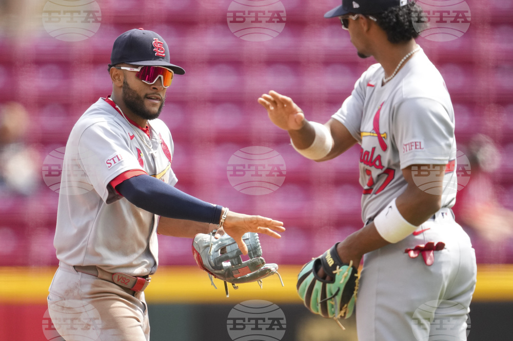 Cardinals Reds Baseball