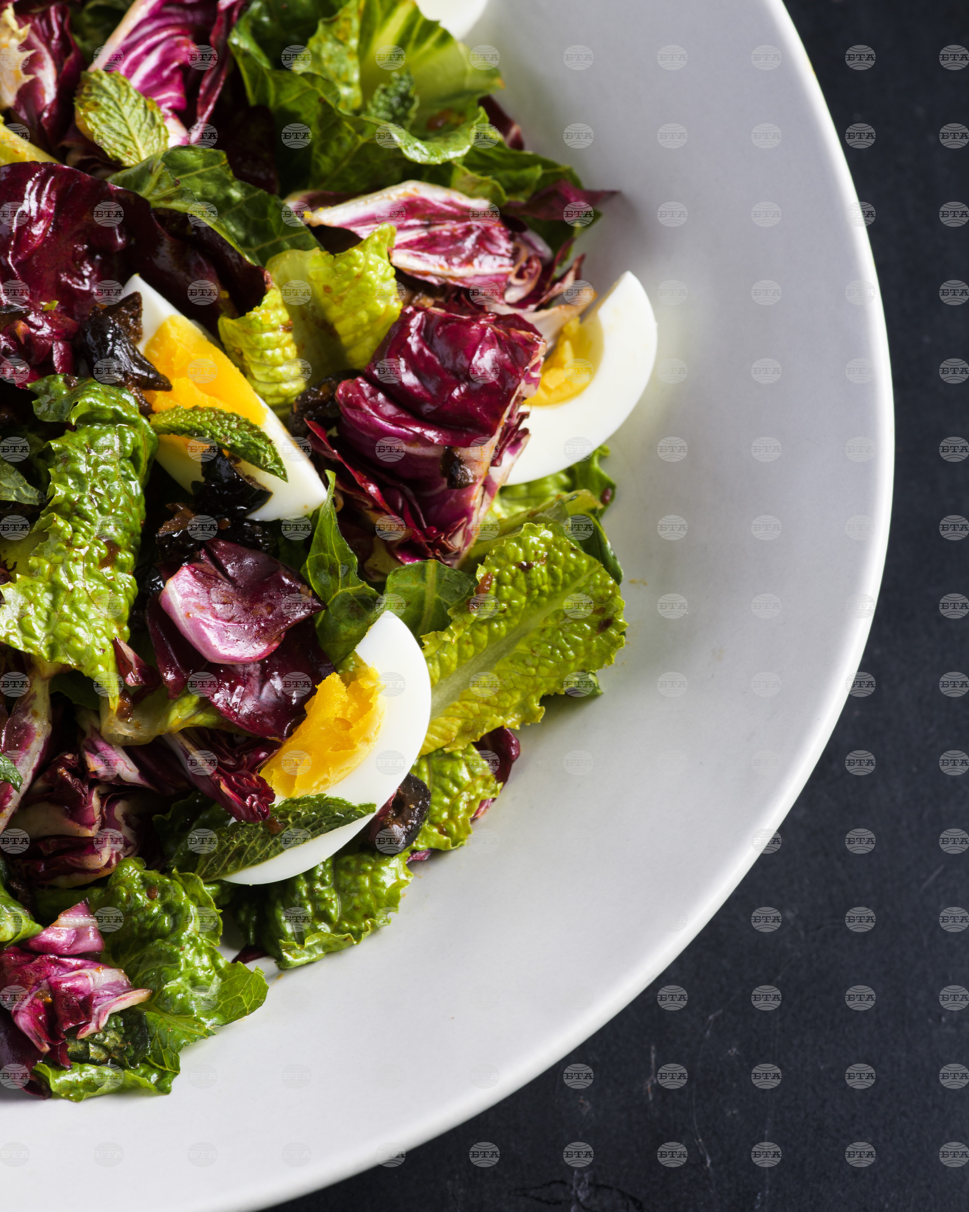 Food-MilkStreet-Romaine Radicchio Salad