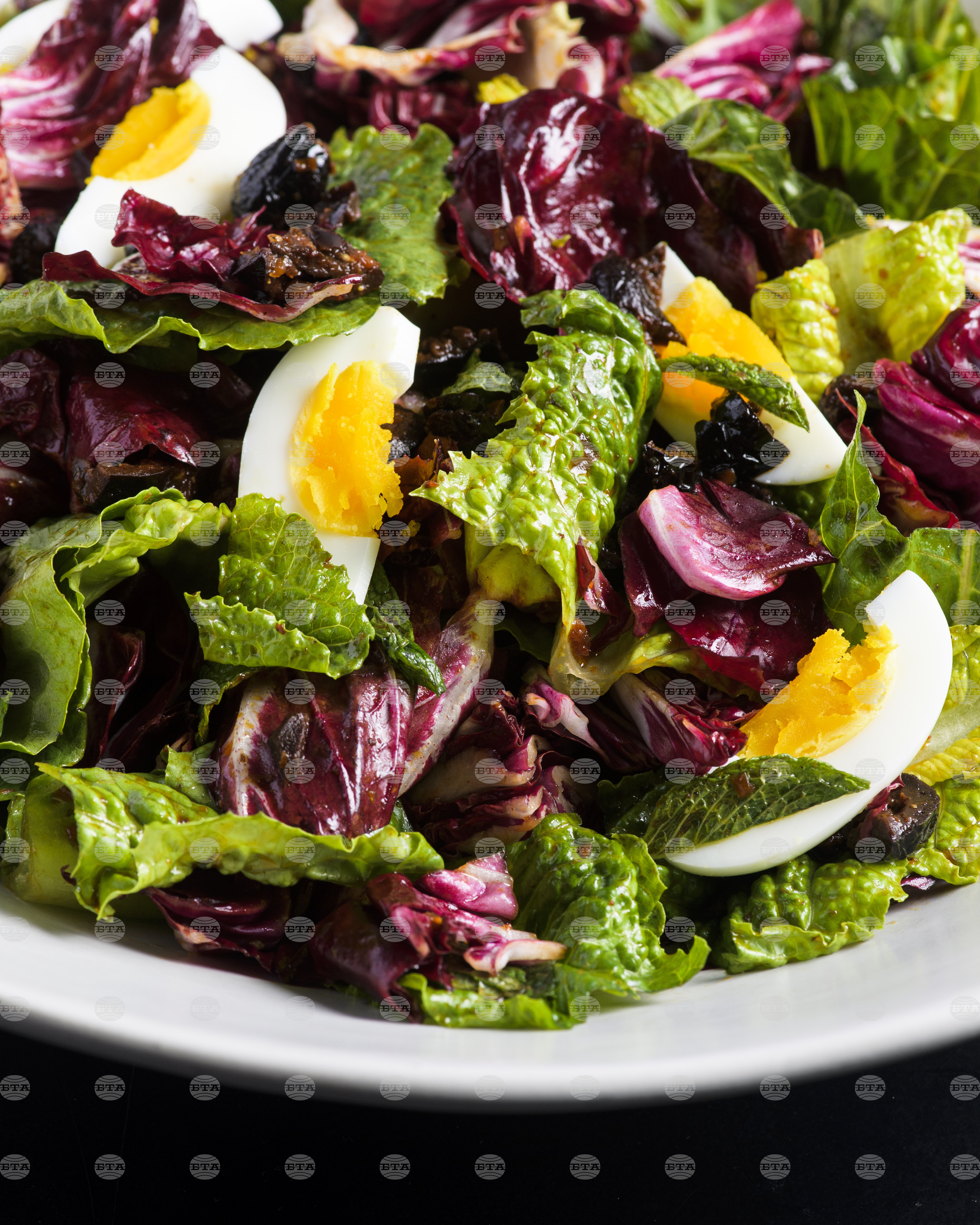 Food-MilkStreet-Romaine Radicchio Salad